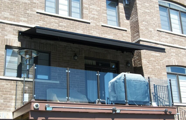 Auvents Rétractables Motorisés Rolltec (par Phantom Screens)